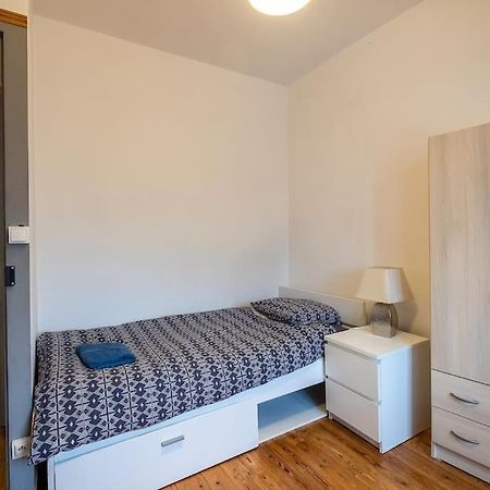 Le Dauphin Apartment Амбоаз Екстериор снимка